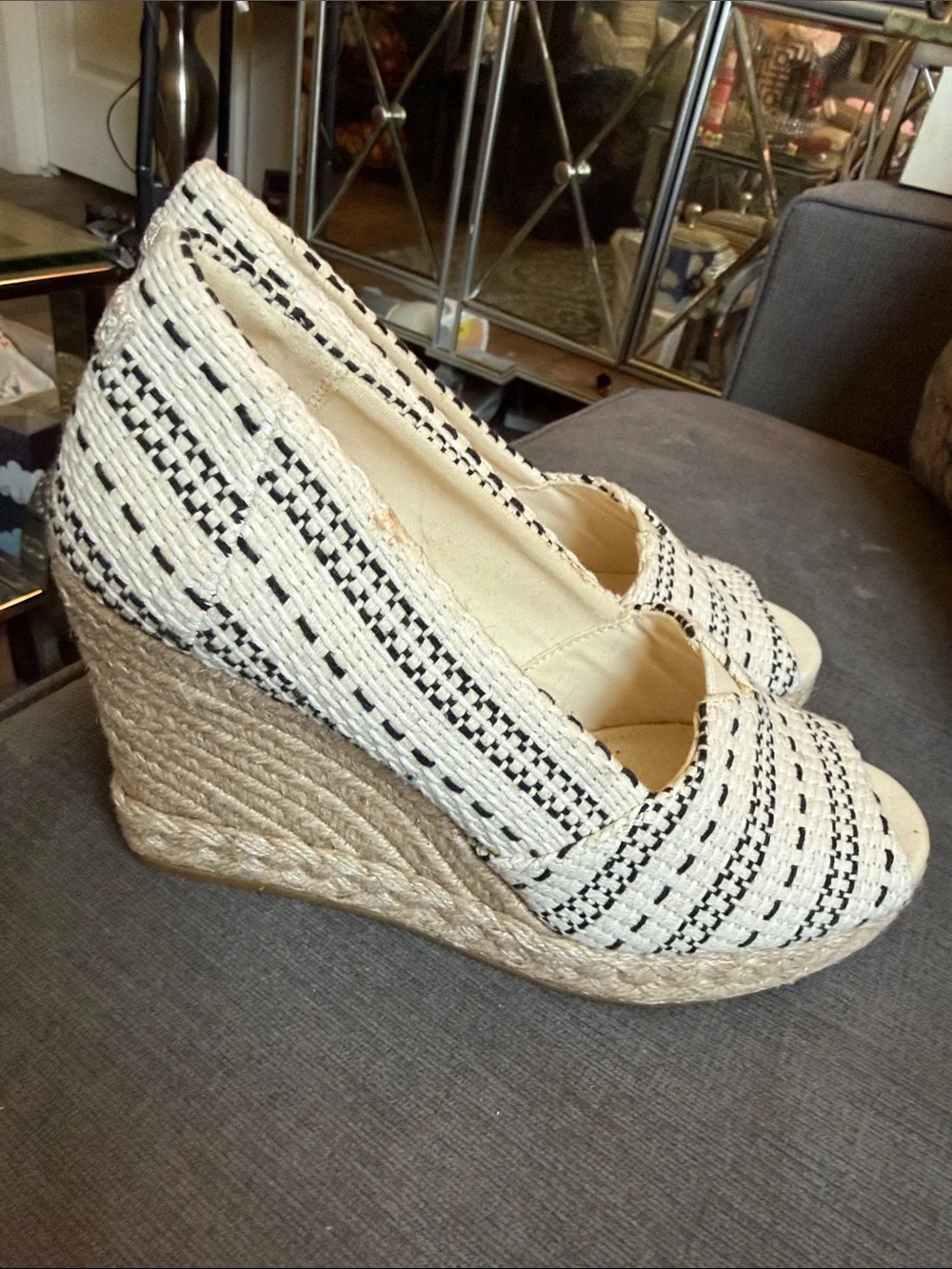 Toms woven canvas